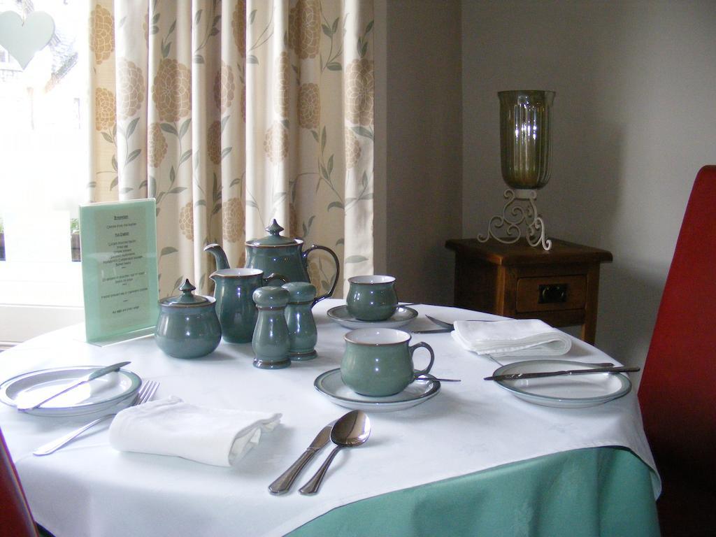 เบิร์ชลีห์ เกสท์เฮาส์ Hotel Grange-over-Sands ภายนอก รูปภาพ