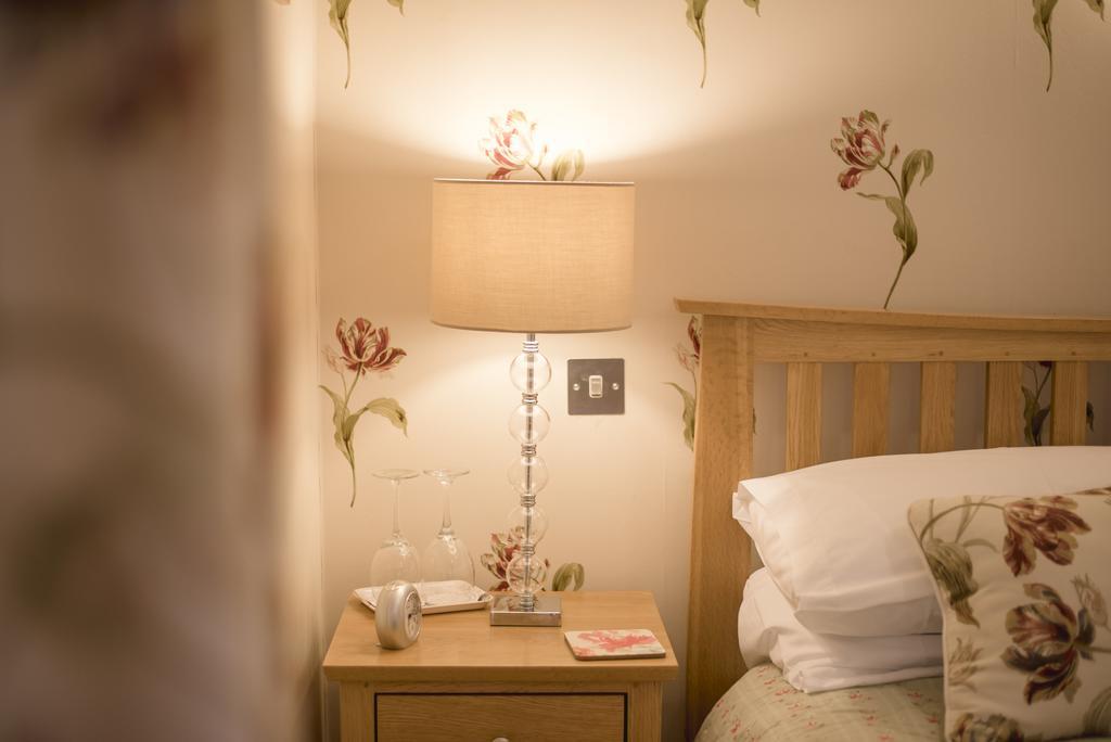 เบิร์ชลีห์ เกสท์เฮาส์ Hotel Grange-over-Sands ภายนอก รูปภาพ